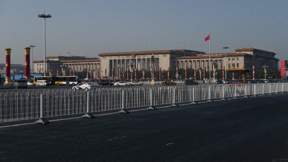 金屬護欄，晨虹守護：專為金屬護欄刷新維護打造的醇酸調(diào)和漆