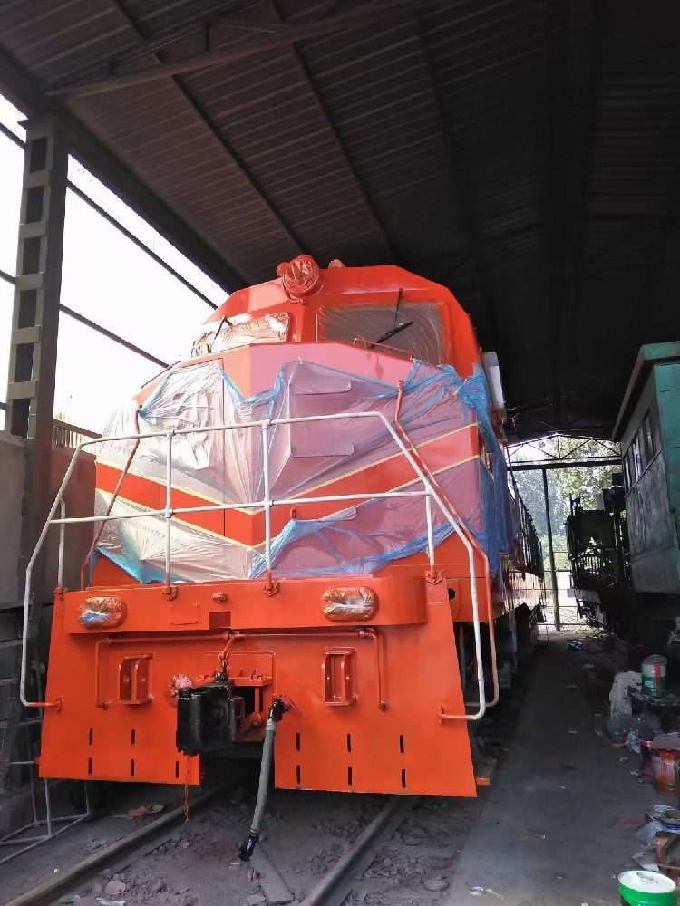 鐵路軌道煥新顏：晨虹醇酸底漆，筑基安全高效運行